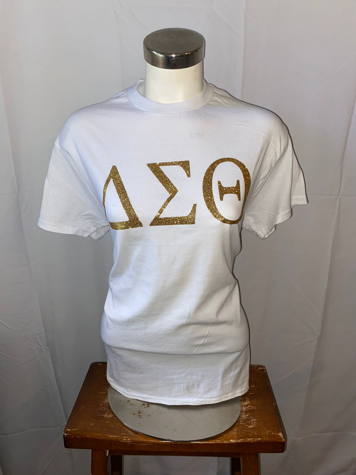 The Starlette Golden Glitter ΔΣΘ DST Greek Symbols on White Classic T-Shirt