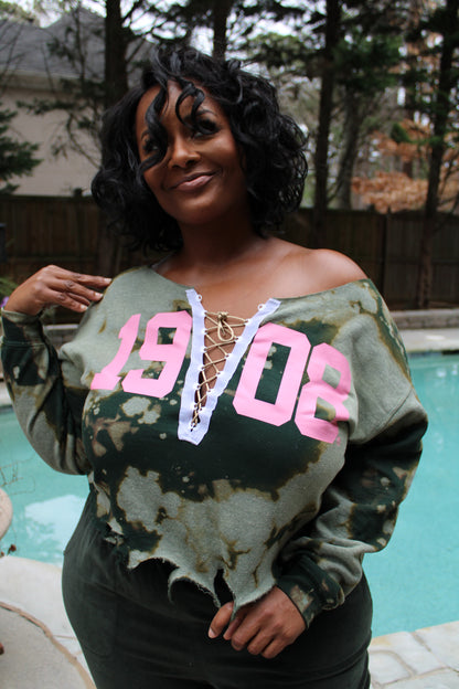 AKA, 1908 ,Lace up
