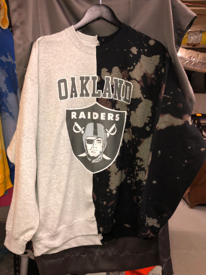 Las Vegas Raiders Half-Logo Oversized Sweatshirt